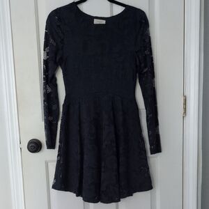 Everly Navy Blue Lace Fit and Flare Dress Women’s Small Long Sleeve